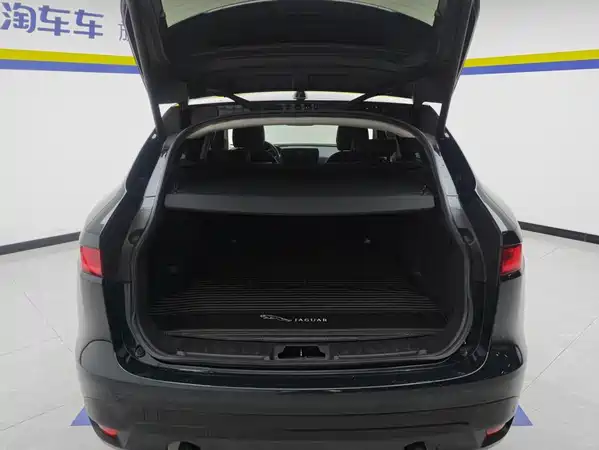 Jaguar F-PACE 2017