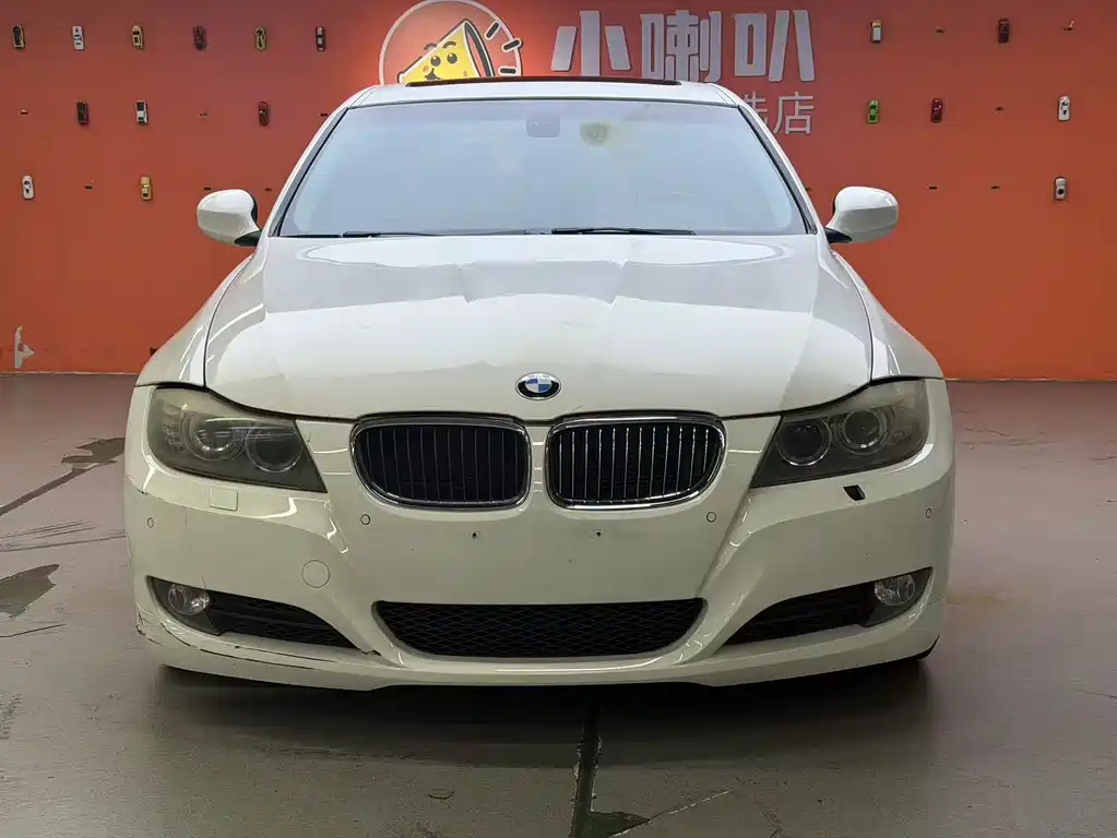 BMW 3 Series 2011 — фото 2