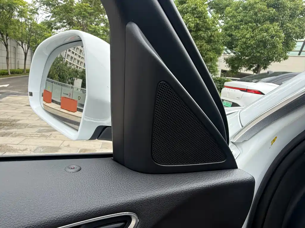 Audi Q3 2017 — фото 19