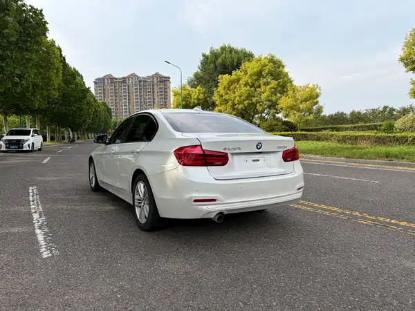 BMW 3 Series 2016