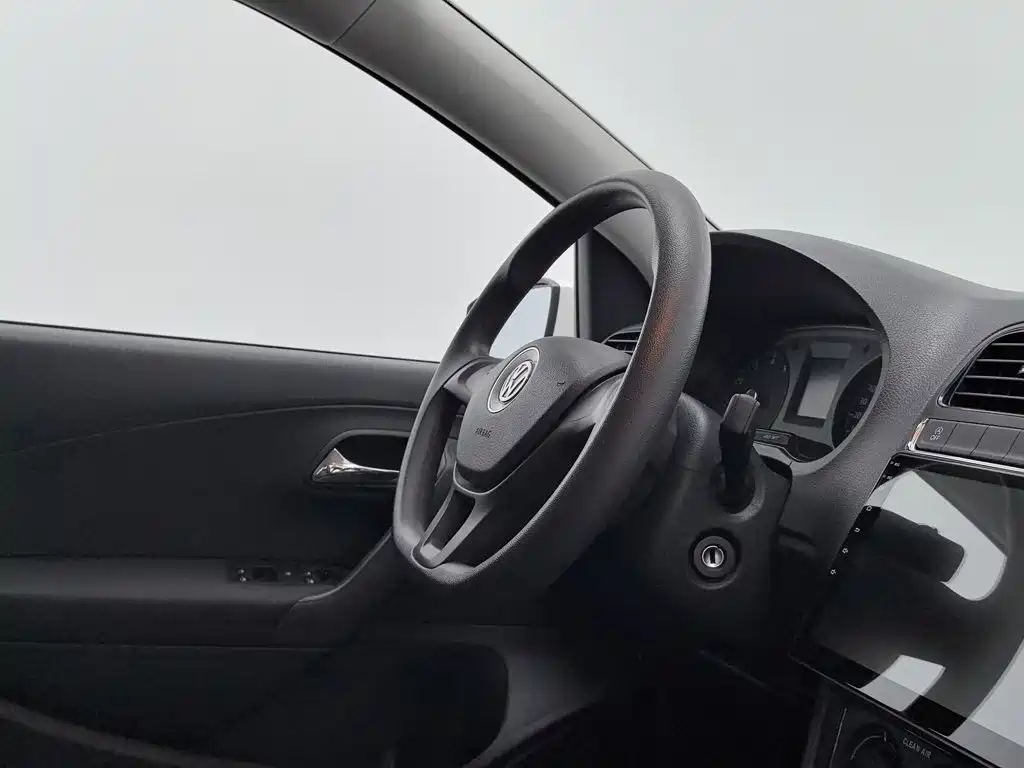 Volkswagen Polo 2019 — фото 22