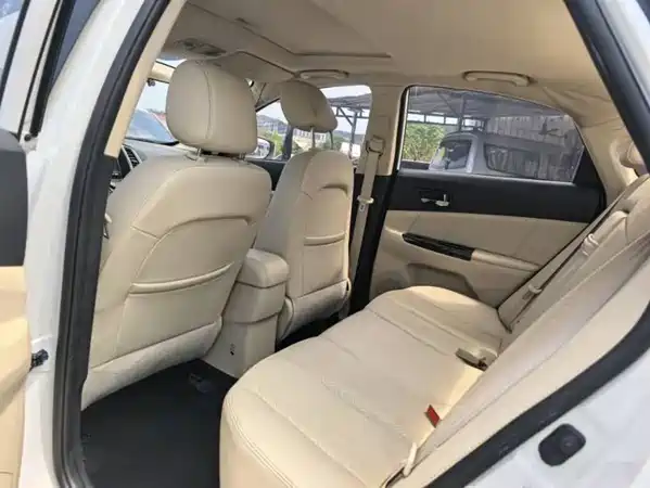Changan Eado 2015