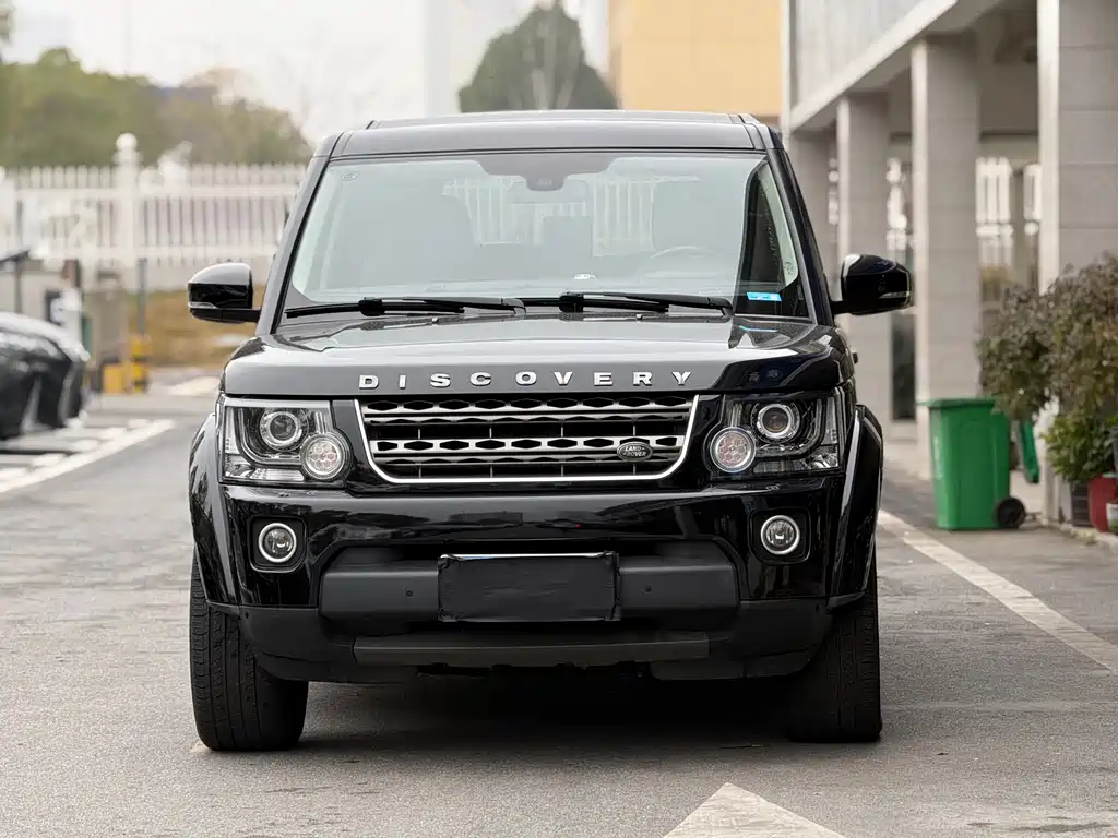 Land Rover Discovery 2016 — фото 1