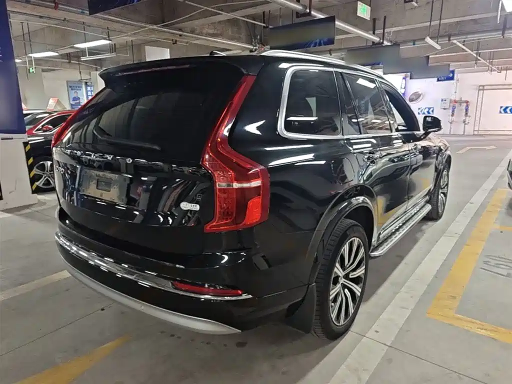 Volvo XC90 2022 — фото 7