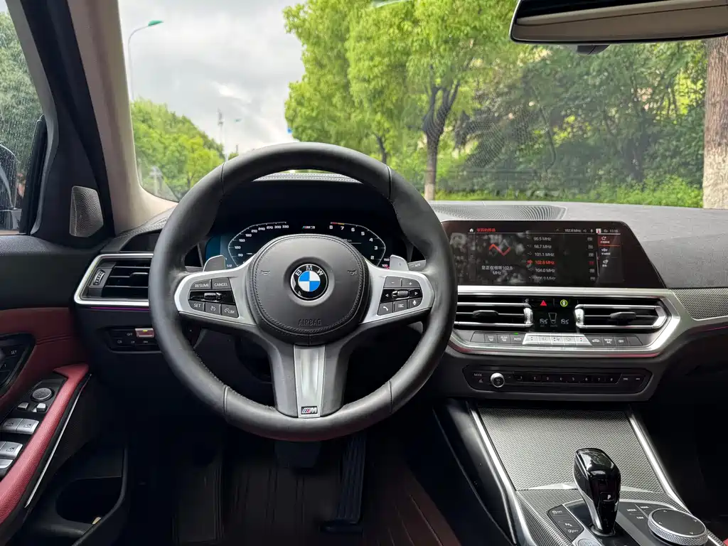 BMW 3 Series 2022 — фото 16