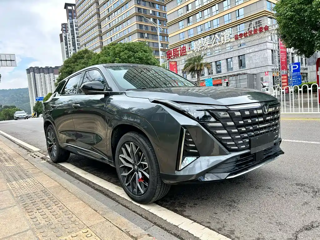 Changan UNI-Z 2025 — фото 3