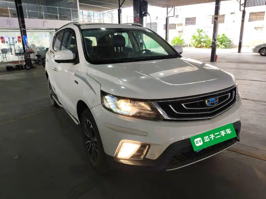 Geely Vision X6 2017 — фото 4