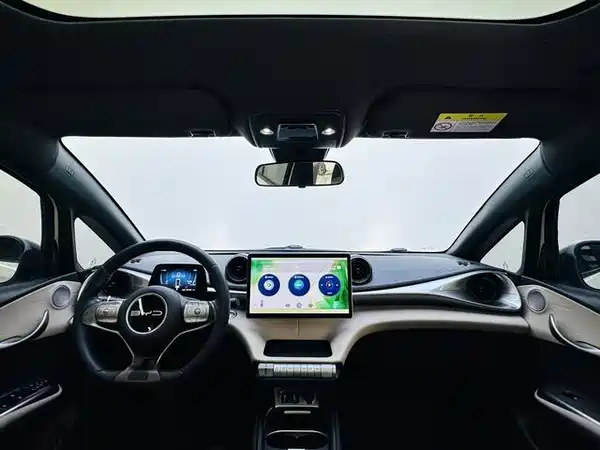 BYD Dolphin 2023