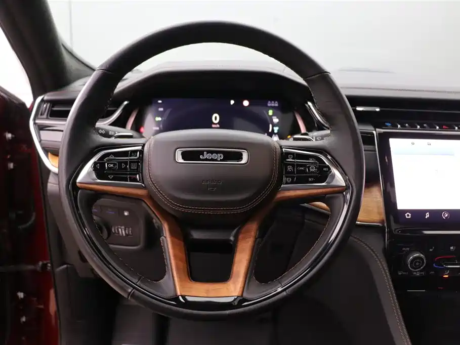Jeep Grand Cherokee 4xe 2023 — фото 14