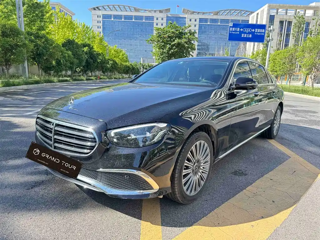 Mercedes-Benz E-Class 2023 — фото 1