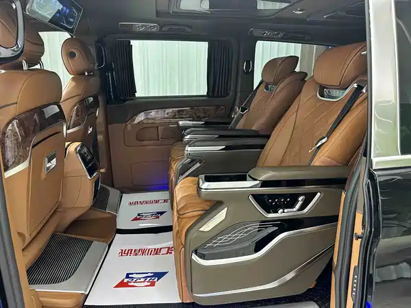 Mercedes-Benz Vito 2024