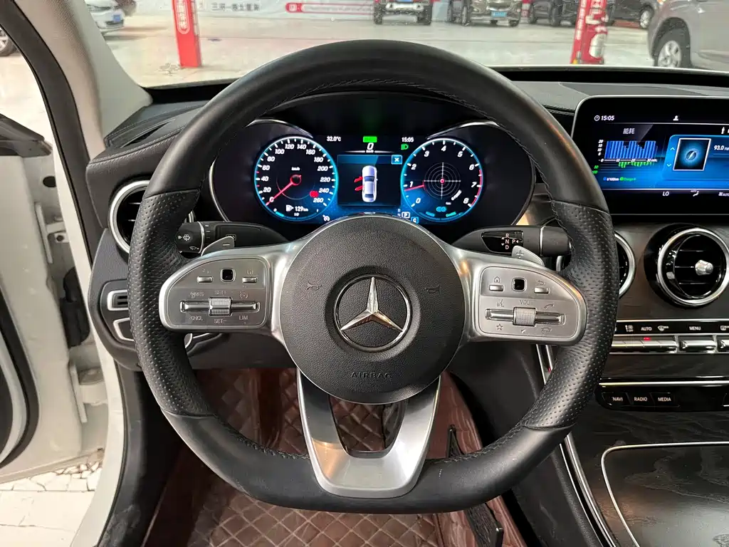 Mercedes-Benz C-Class 2019 — фото 8