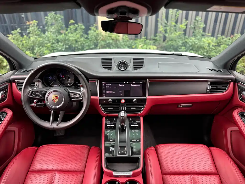 Porsche Macan 2023 — фото 15