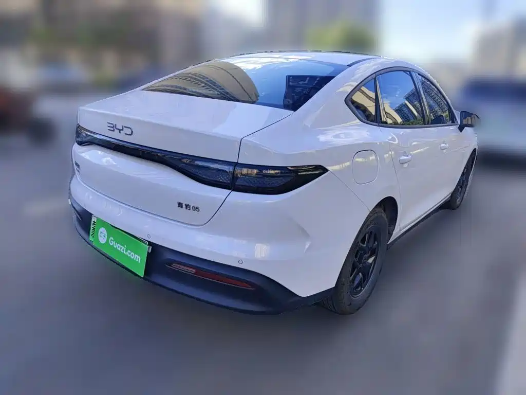 BYD Seal 05 DM-i 2025 — фото 5