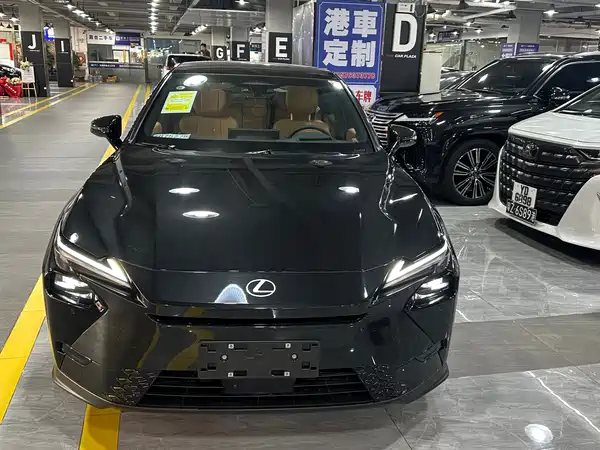 Lexus ES 2026