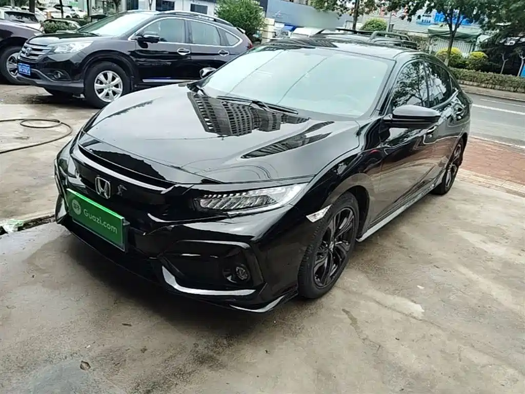 Honda Civic 2021 — фото 1