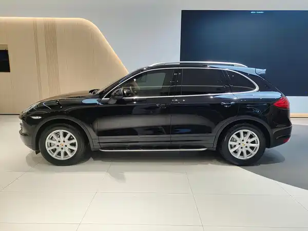 Porsche Cayenne 2011