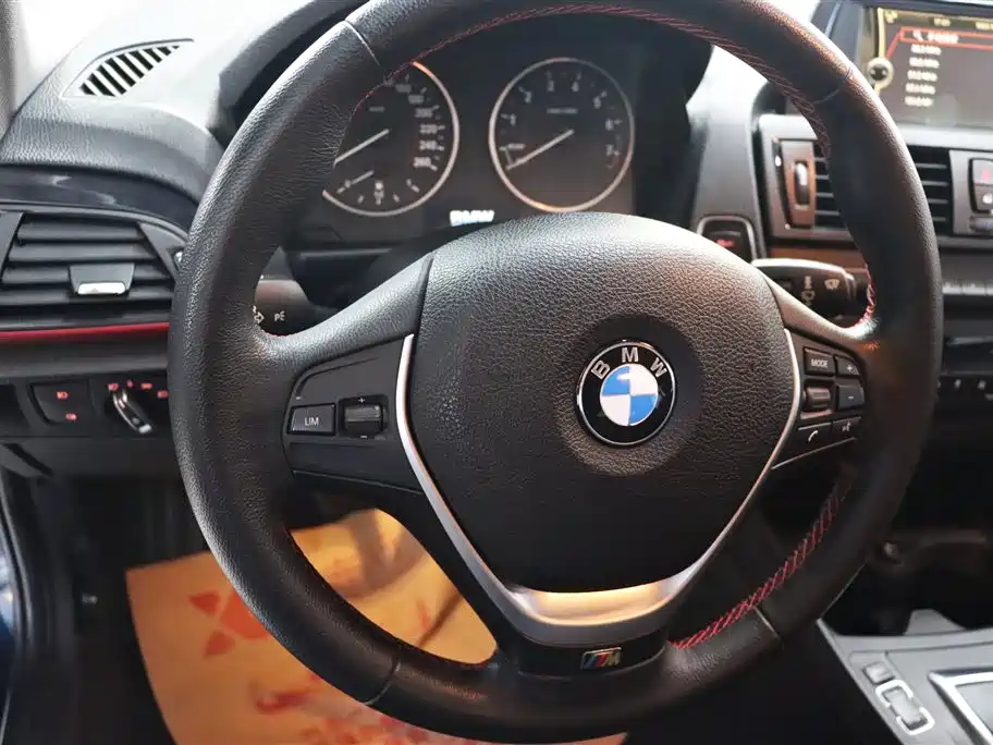 BMW 1 Series 2014 — фото 12