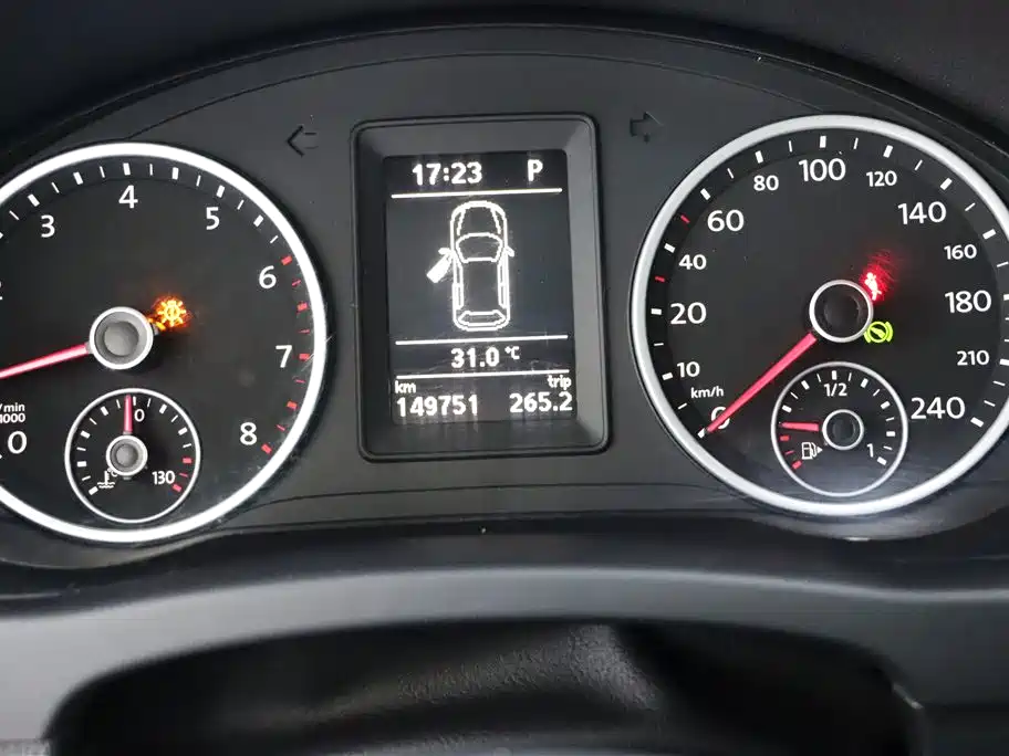 Volkswagen Tiguan 2016 — фото 16