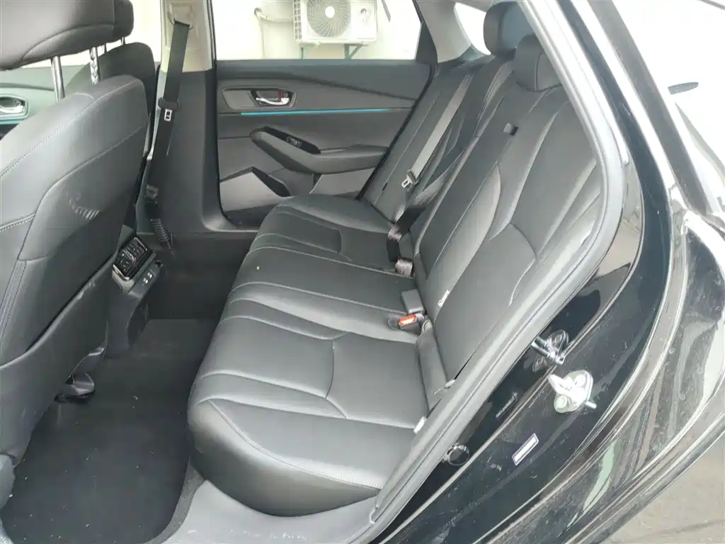 Honda Accord 2025 — фото 13