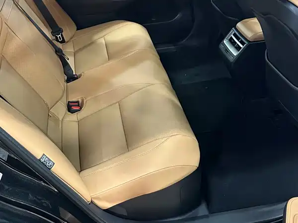 Lexus ES 2026