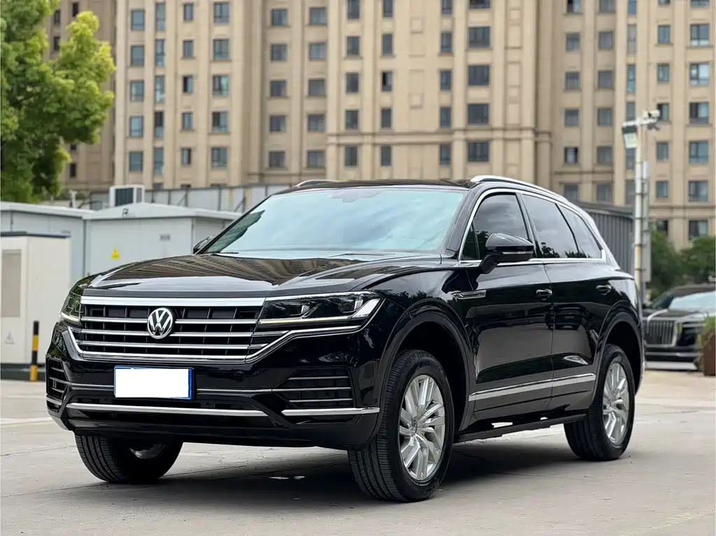 Volkswagen Touareg 2020 — фото 1