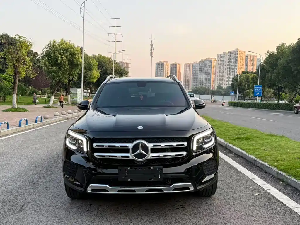 Mercedes-Benz GLB 2022 — фото 2