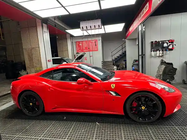 Ferrari California T 2009