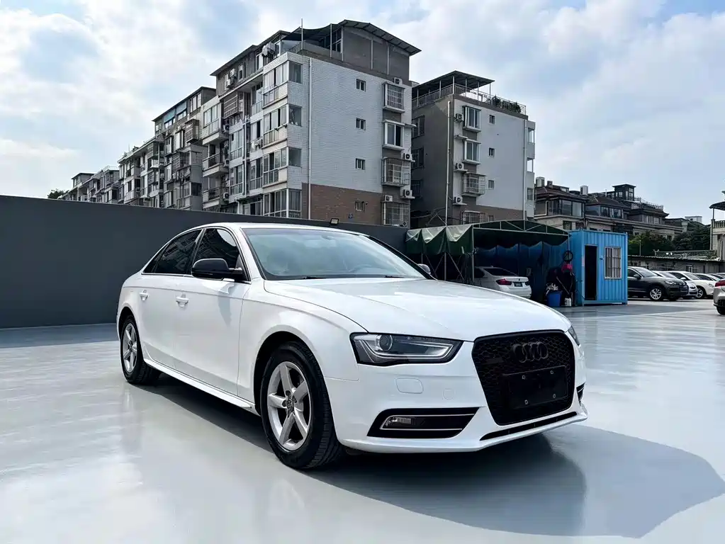 Audi A4L 2015
