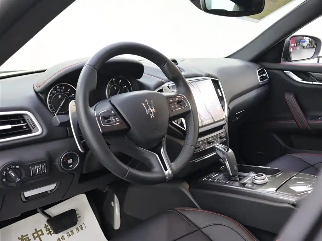 Maserati Ghibli — фото 8