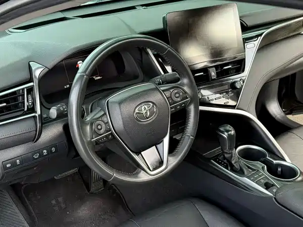 Toyota Camry 2021