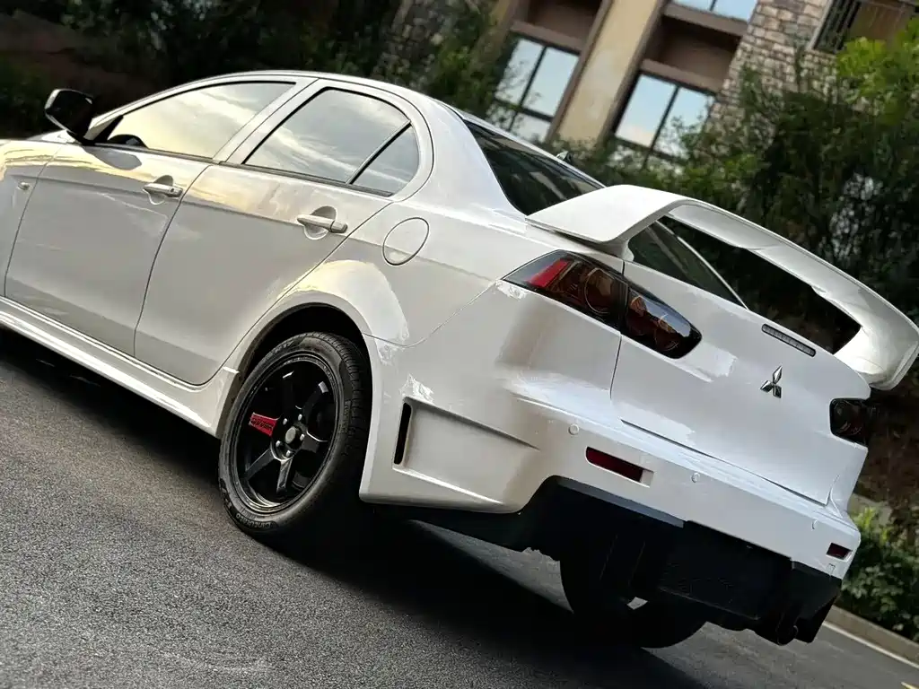 Mitsubishi Lancer EX 2013