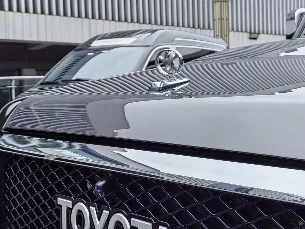 Toyota Land Cruiser 2023 — фото 10