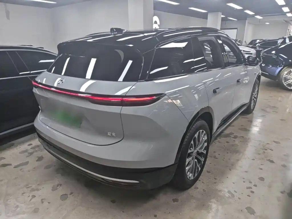 NIO ES6 2025