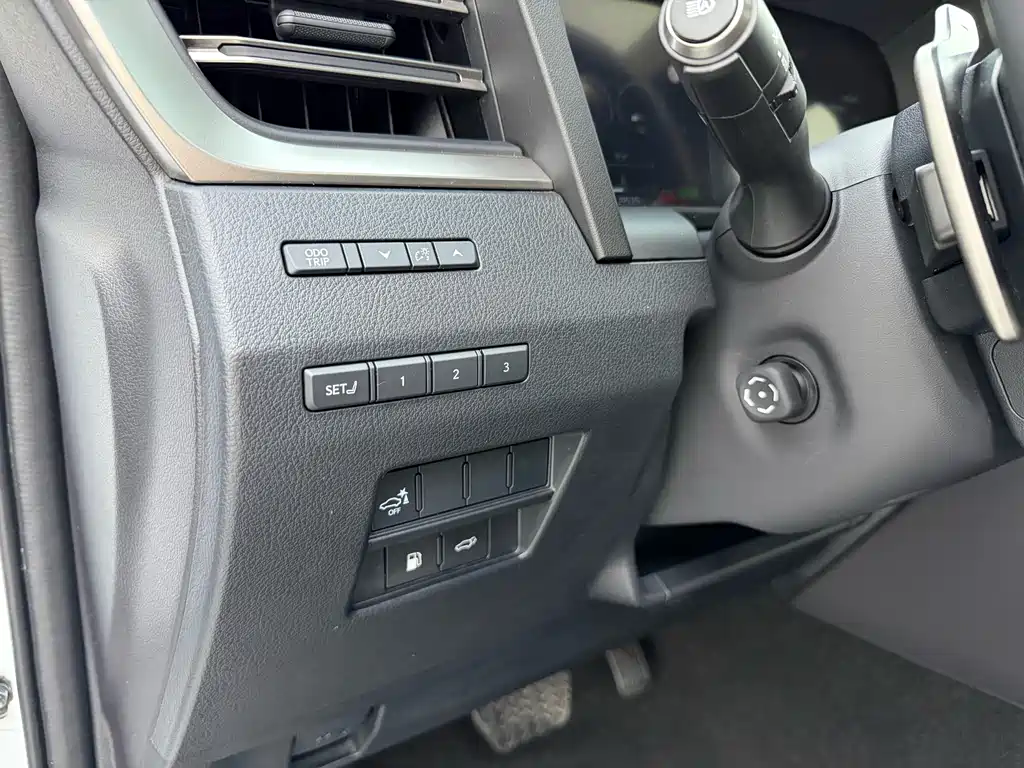 Lexus GX 2025 — фото 17