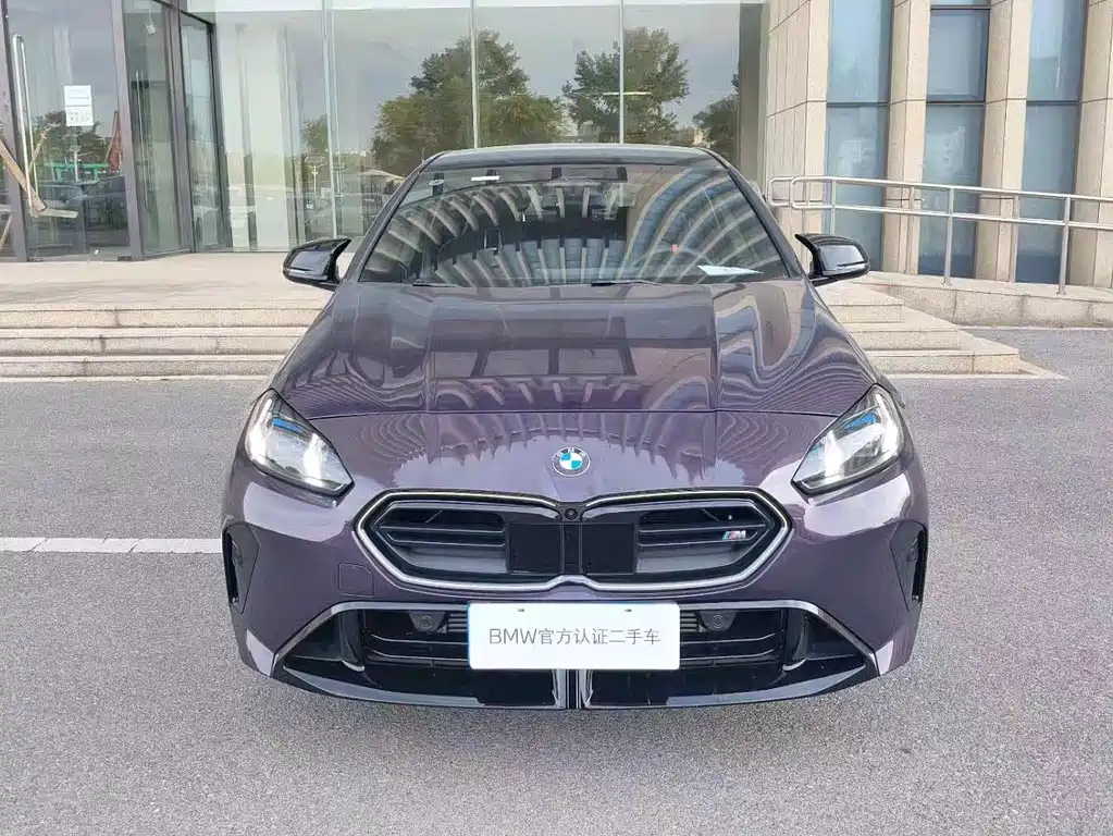 BMW M235L 2025