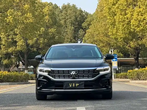 Volkswagen Passat 2023