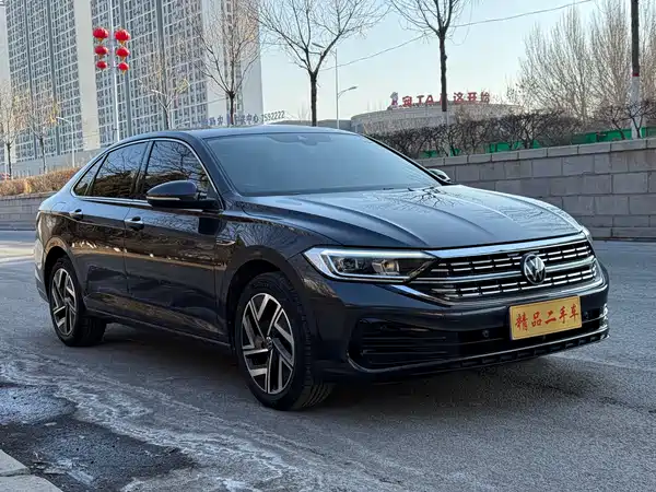 Volkswagen Sagitar 2022