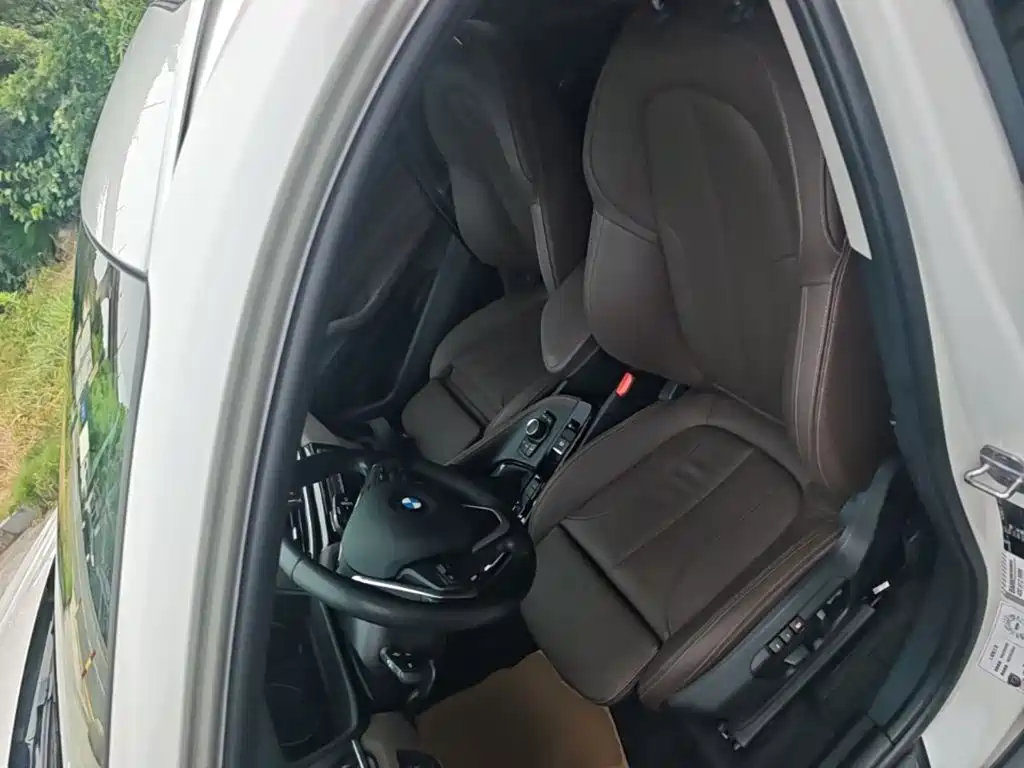 BMW X1 2019 — фото 15
