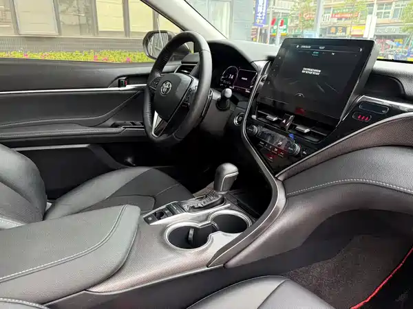 Toyota Camry 2021