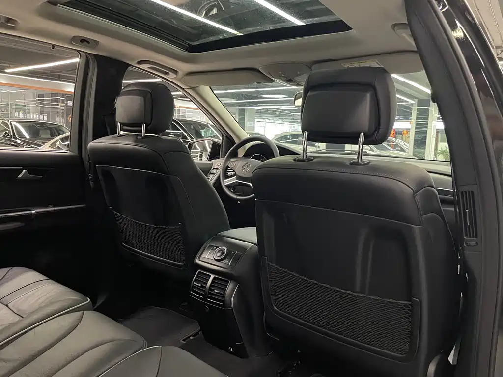 Mercedes-Benz R-Class 2017 — фото 10