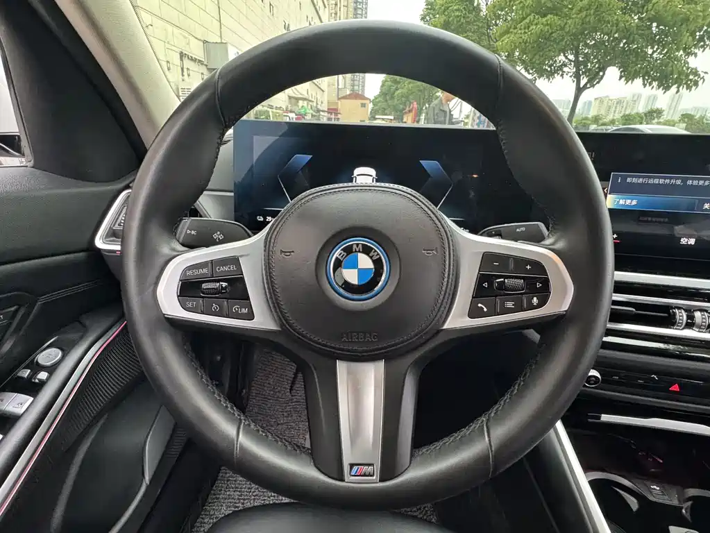 BMW i3 2024 — фото 13