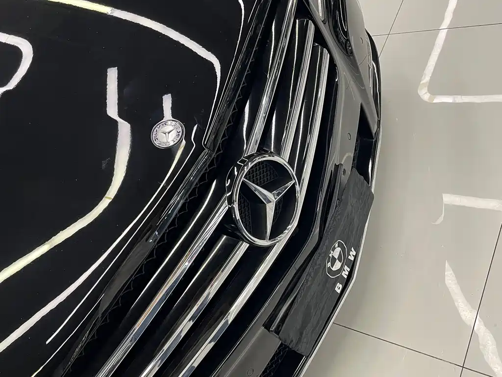 Mercedes-Benz R-Class 2017 — фото 43