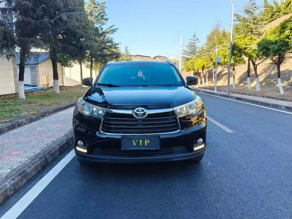 Toyota Highlander 2017 — фото 3
