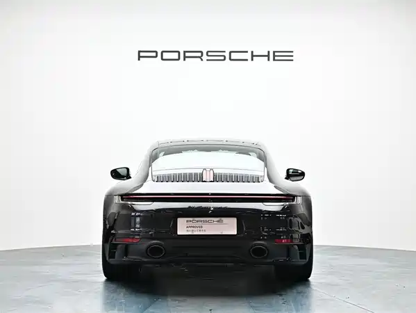 Porsche 911 2023