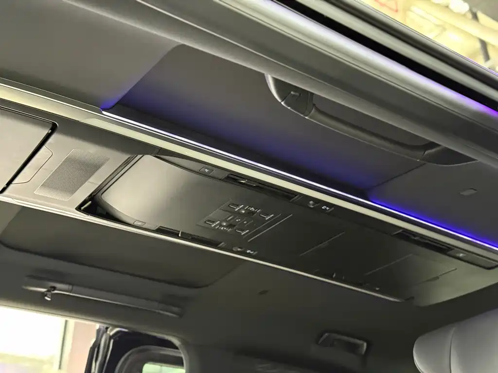 Toyota Alphard 2024 — фото 16