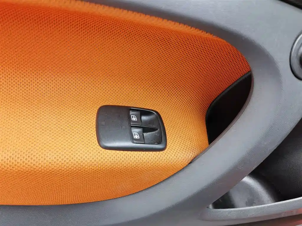 smart Fortwo 2016 — фото 9