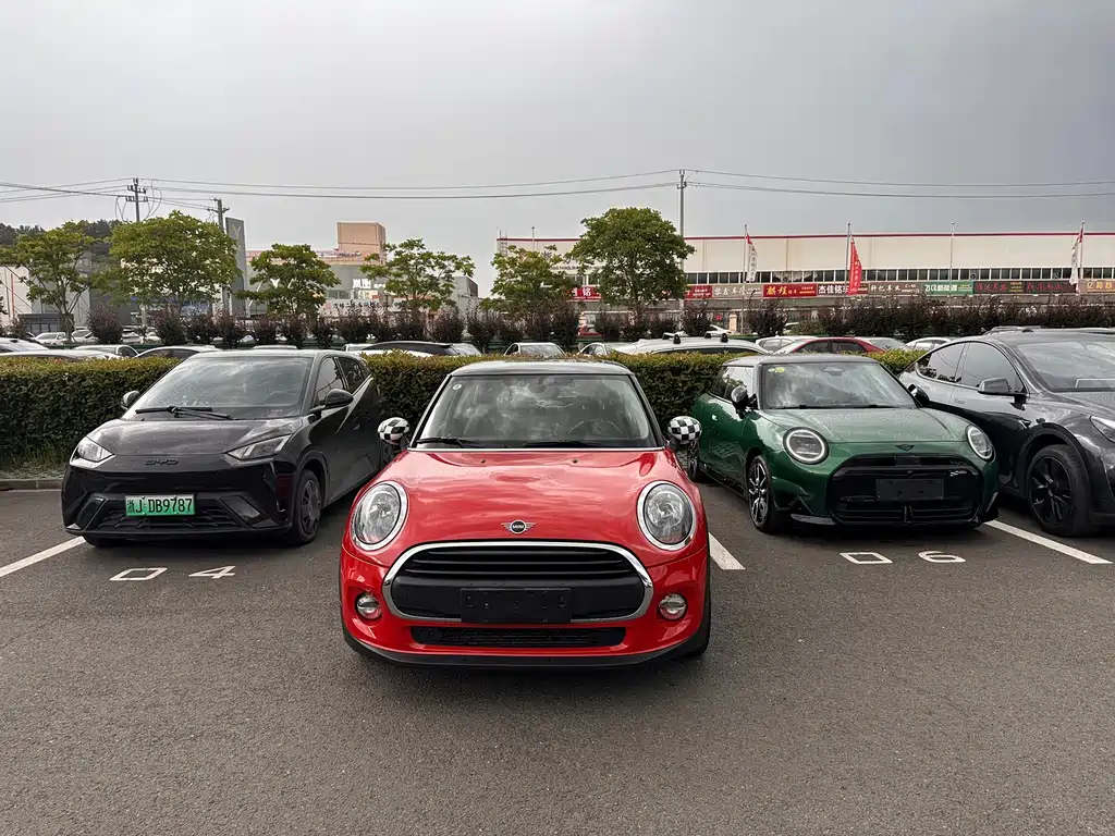 MINI Mini 2019