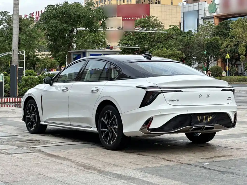 Hongqi H6 2026 — фото 10