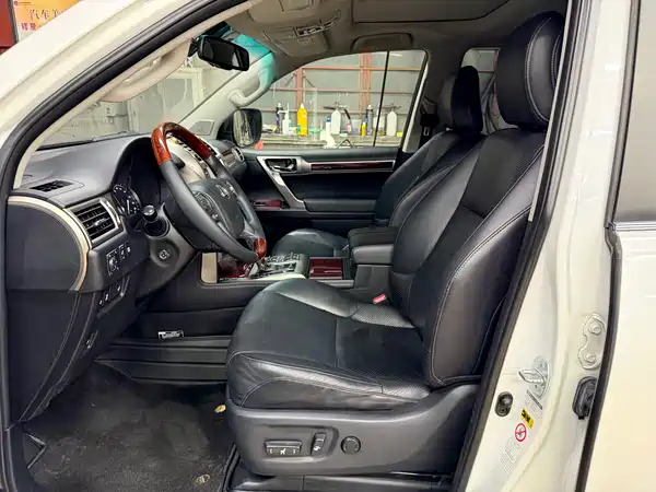 Lexus GX 2010